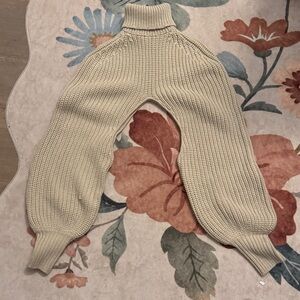 Maniere de Voir Chunky Knit Turtleneck Arm Warmer